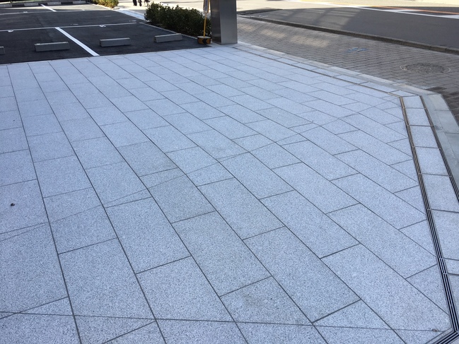 マンソン前通路